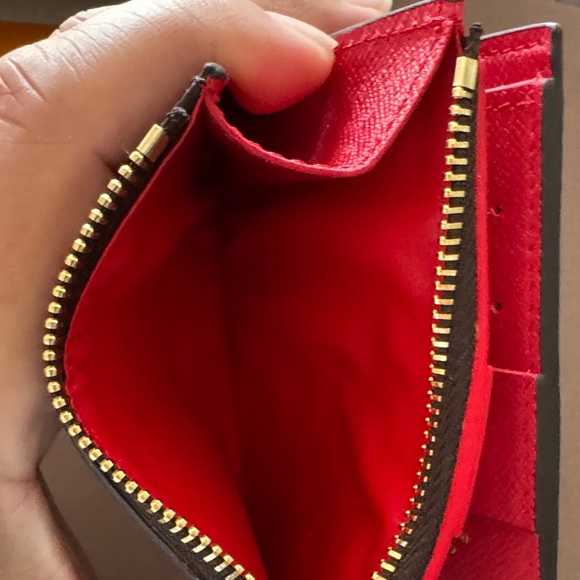 Beautiful Wallet. - Picture 5 of 7